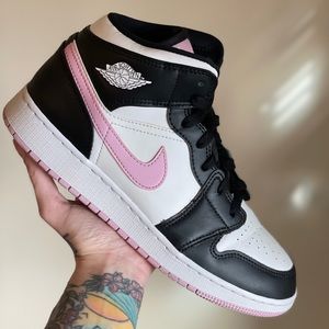 Air Jordan 1 Mid GS ‘White Light Arctic Pink’